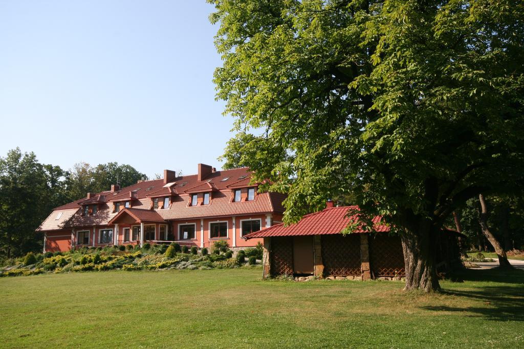 Dwor Ostoia Hotel Rymanów Kültér fotó