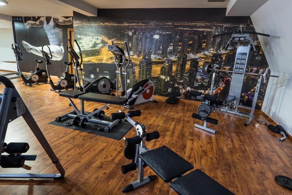 Dwor Ostoia Hotel Rymanów Kültér fotó