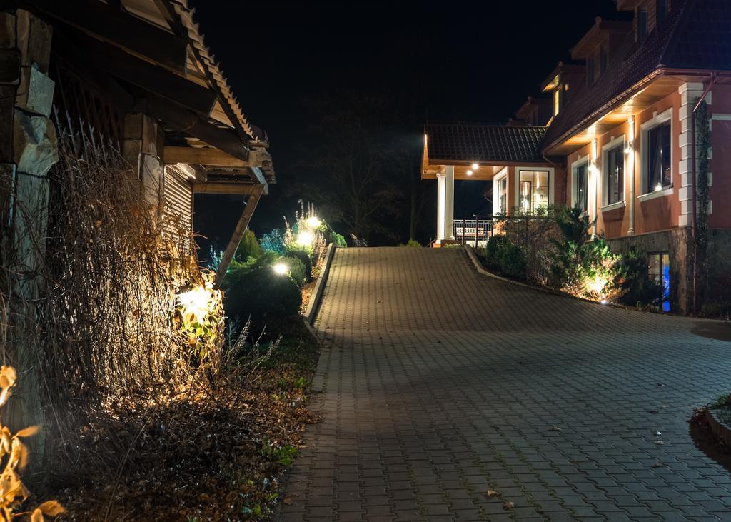 Dwor Ostoia Hotel Rymanów Kültér fotó